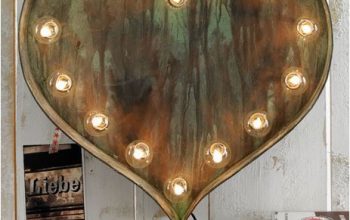 Una lámpara rústica y romántica.